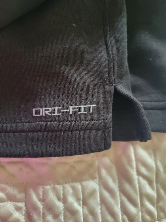 Nike Dri Fit Half Zip Pullover Black Gold Logo XS Athletic Minimal - Picture 6 of 6